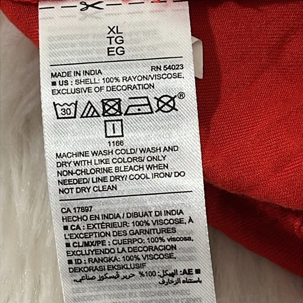 OLD NAVY Black Long Sleeve Embroidered V-neck Romper With Pockets Deep Rose XL - Picture 8 of 9